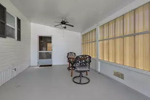 140 NE Pinelake Village Blvd, Jensen Beach, FL 34957 - Photo 58