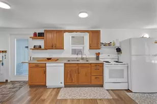 140 NE Pinelake Village Blvd, Jensen Beach, FL 34957 - Photo 8