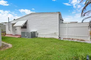 140 NE Pinelake Village Blvd, Jensen Beach, FL 34957 - Photo 54