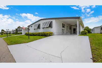 140 NE Pinelake Village Boulevard, Jensen Beach, FL 34957 - Photo 2
