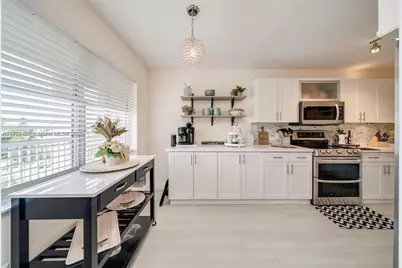2560 NW 103rd Avenue #406, Sunrise, FL 33322 - Photo 4