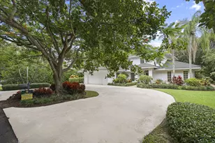 2396 Shore Dr, Palm Beach Gardens, FL 33410 - Photo 2