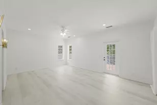 2396 Shore Dr, Palm Beach Gardens, FL 33410 - Photo 52
