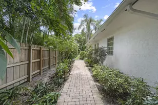 2396 Shore Dr, Palm Beach Gardens, FL 33410 - Photo 42