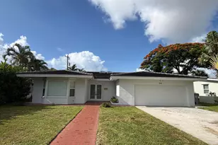 2648 NE 9th St, Pompano Beach, FL 33062 - Photo 1