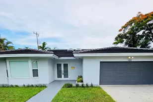 2648 NE 9th St, Pompano Beach, FL 33062 - Photo 2
