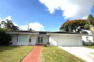 2648 NE 9th St, Pompano Beach, FL 33062 - Photo 2