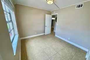 10008 Twin Lakes Dr, Coral Springs, FL 33071 - Photo 14
