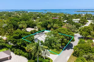 15 W High Point Rd, Sewalls Point, FL 34996 - Photo 8