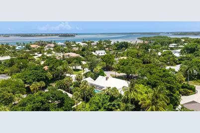 15 W High Point Road, Sewalls Point, FL 34996 - Photo 4