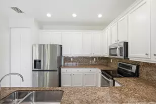 8895 Chestnut Ridge Way, Boynton Beach, FL 33473 - Photo 10