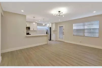 802 Burgundy Q, Delray Beach, FL 33484 - Photo 8