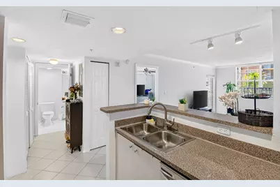 1801 N Flagler Drive #727, West Palm Beach, FL 33407 - Photo 12
