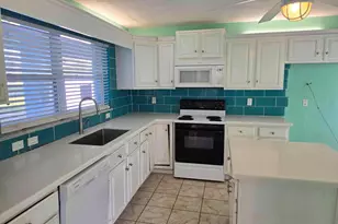 34 SW Highland Dr SW, Vero Beach, FL 32962 - Photo 6