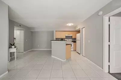 4151 San Marino Boulevard #203, West Palm Beach, FL 33409 - Photo 4