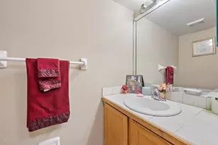 119 Hammocks Dr, Greenacres, FL 33413 - Photo 10