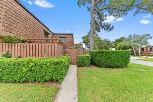 2423 24th Ln, Greenacres, FL 33463 - Photo 2