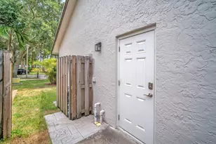 8411 SW 57th St, Davie, FL 33328 - Photo 36
