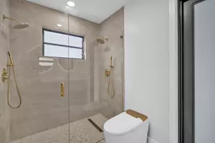 8411 SW 57th St, Davie, FL 33328 - Photo 20