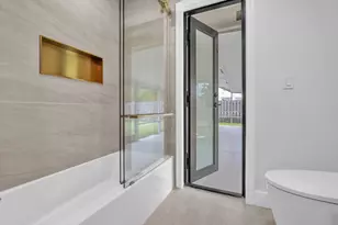 8411 SW 57th St, Davie, FL 33328 - Photo 24