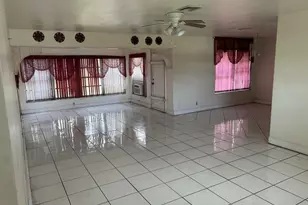 773 W Dayton Cir, Fort Lauderdale, FL 33312 - Photo 2