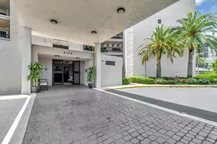 5279 Fountains Dr S, Lake Worth, FL 33467 - Photo 2