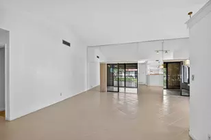 10631 Ocean Palm Way, Boynton Beach, FL 33437 - Photo 2