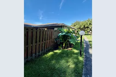 1834 My Pl Lane, West Palm Beach, FL 33417 - Photo 2