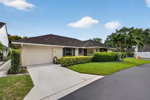 11354 Briarwood Pl, North Palm Beach, FL 33408 - Photo 4