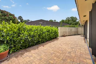 11354 Briarwood Pl, North Palm Beach, FL 33408 - Photo 32