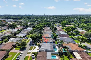 9120 SW 55th Ct, Cooper City, FL 33328 - Photo 8