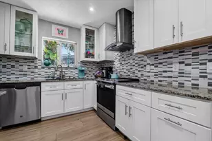 1560 NE 32nd St, Oakland Park, FL 33334 - Photo 8