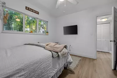 1560 NE 32nd Street, Oakland Park, FL 33334 - Photo 20