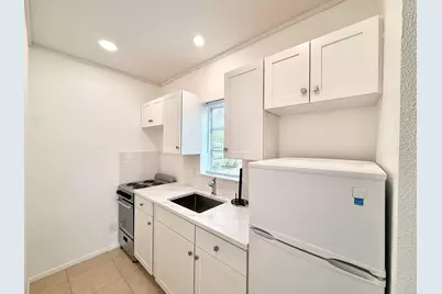 1421 NW 2nd #B, Fort Lauderdale, FL 33311 - Photo 4