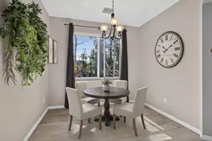 333 River Bluff Ln, Royal Palm Beach, FL 33411 - Photo 10