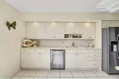 936 Intracoastal Drive #10E, Fort Lauderdale, FL 33304 - Photo 18