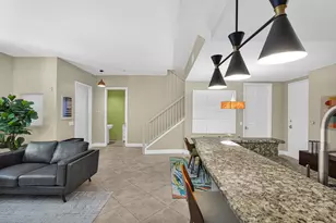 2601 NE 14th Ave, Wilton Manors, FL 33334 - Photo 18