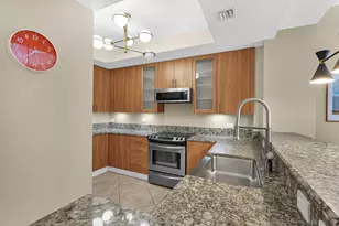 2601 NE 14th Ave, Wilton Manors, FL 33334 - Photo 12