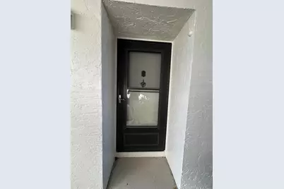 2671 Boundbrook Boulevard #123, West Palm Beach, FL 33406 - Photo 2