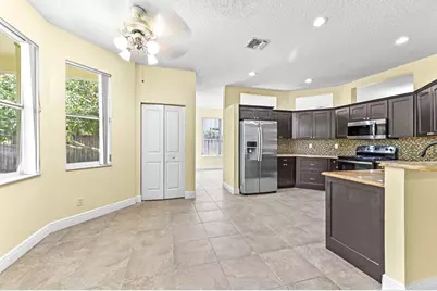 7570 Prescott Lane, Lake Worth, FL 33467 - Photo 18