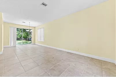 7570 Prescott Lane, Lake Worth, FL 33467 - Photo 6