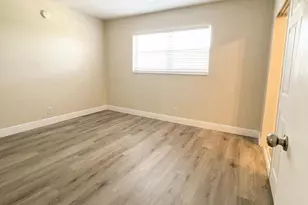 5861 NW 16th Pl, Sunrise, FL 33313 - Photo 10