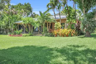 8609 S Indian River Dr, Fort Pierce, FL 34982 - Photo 6