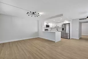 114 Brittany C, Delray Beach, FL 33446 - Photo 2