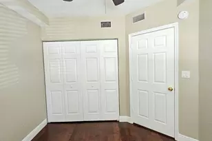 1049 Golden Lakes Blvd, West Palm Beach, FL 33411 - Photo 18