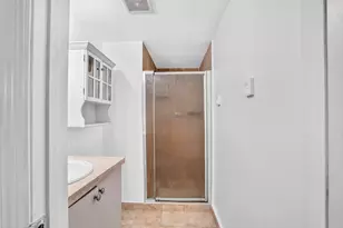 840 Pine Dr, Pompano Beach, FL 33060 - Photo 28