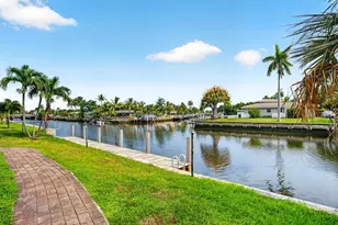 840 Pine Dr, Pompano Beach, FL 33060 - Photo 2
