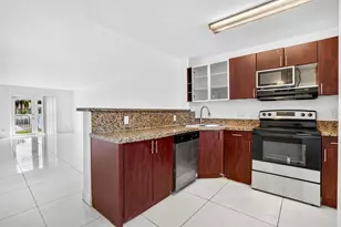 840 Pine Dr, Pompano Beach, FL 33060 - Photo 8