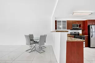 840 Pine Dr, Pompano Beach, FL 33060 - Photo 8