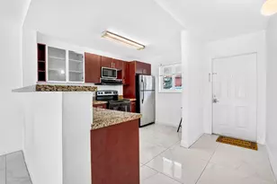 840 Pine Dr, Pompano Beach, FL 33060 - Photo 4